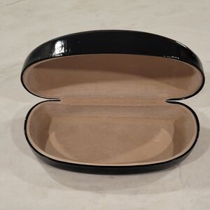 Ann Taylor Hard Clam Shell Glasses Case